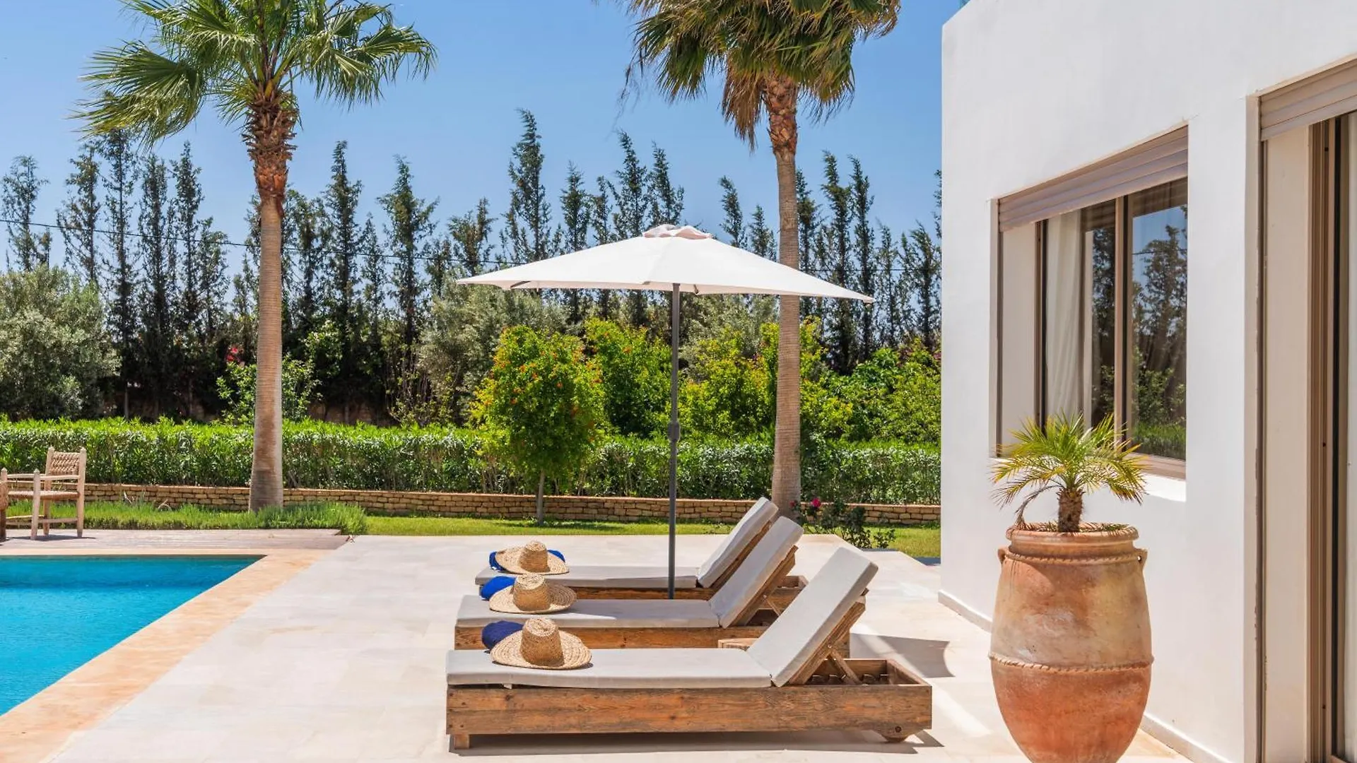 אסאוירה Villa Yamar 0*,