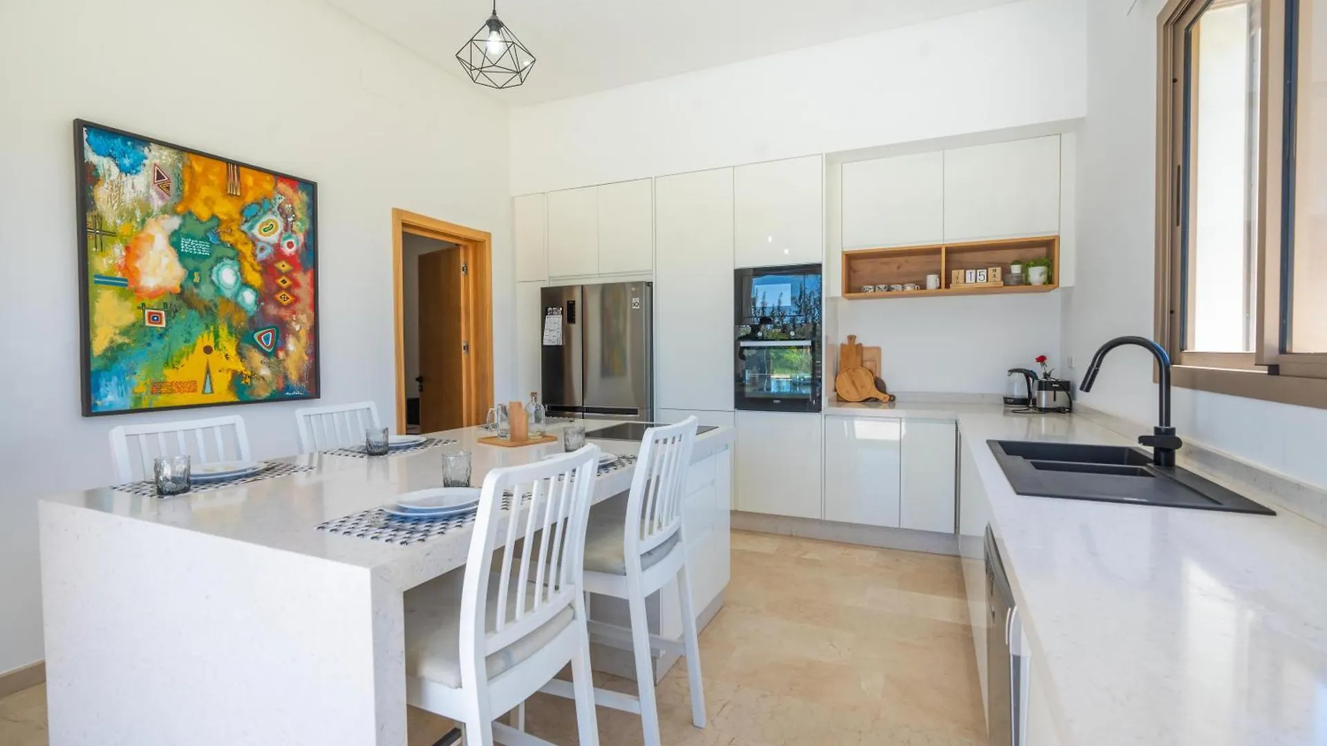 אסאוירה Villa Yamar 0*,